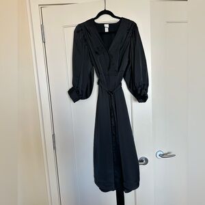 New H&M Satin Bow Dress Midi Size 6 Black
